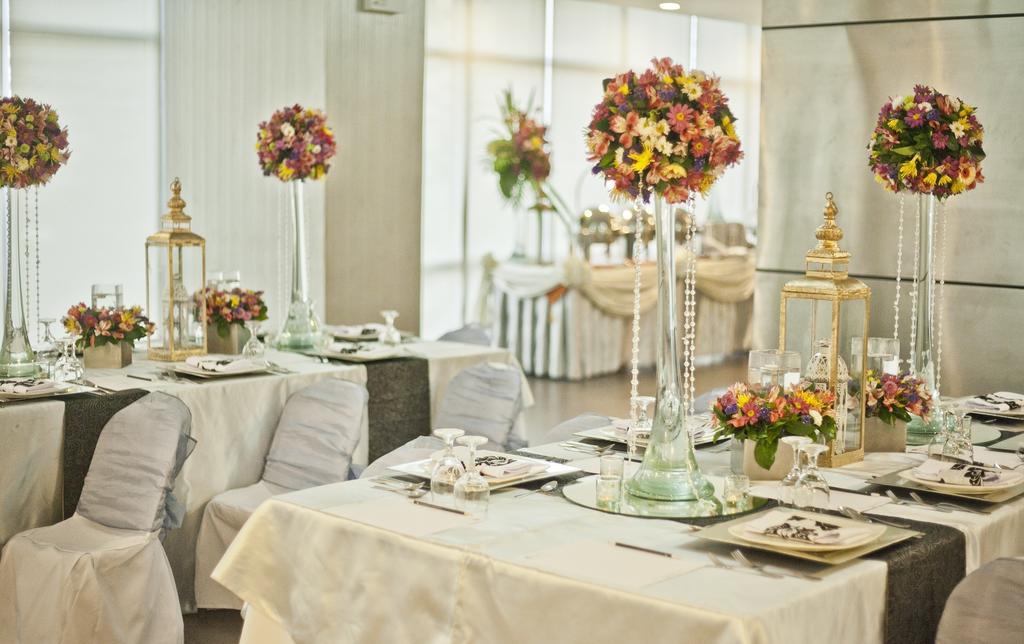 The Exchange Regency Residence Hotel Managed By Hii Pasig City Εξωτερικό φωτογραφία