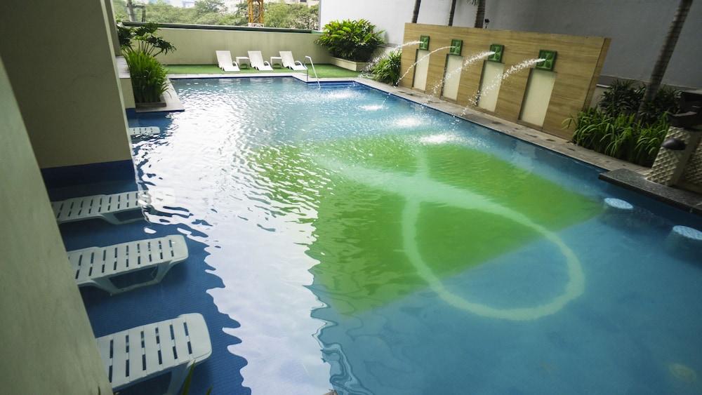 The Exchange Regency Residence Hotel Managed By Hii Pasig City Εξωτερικό φωτογραφία