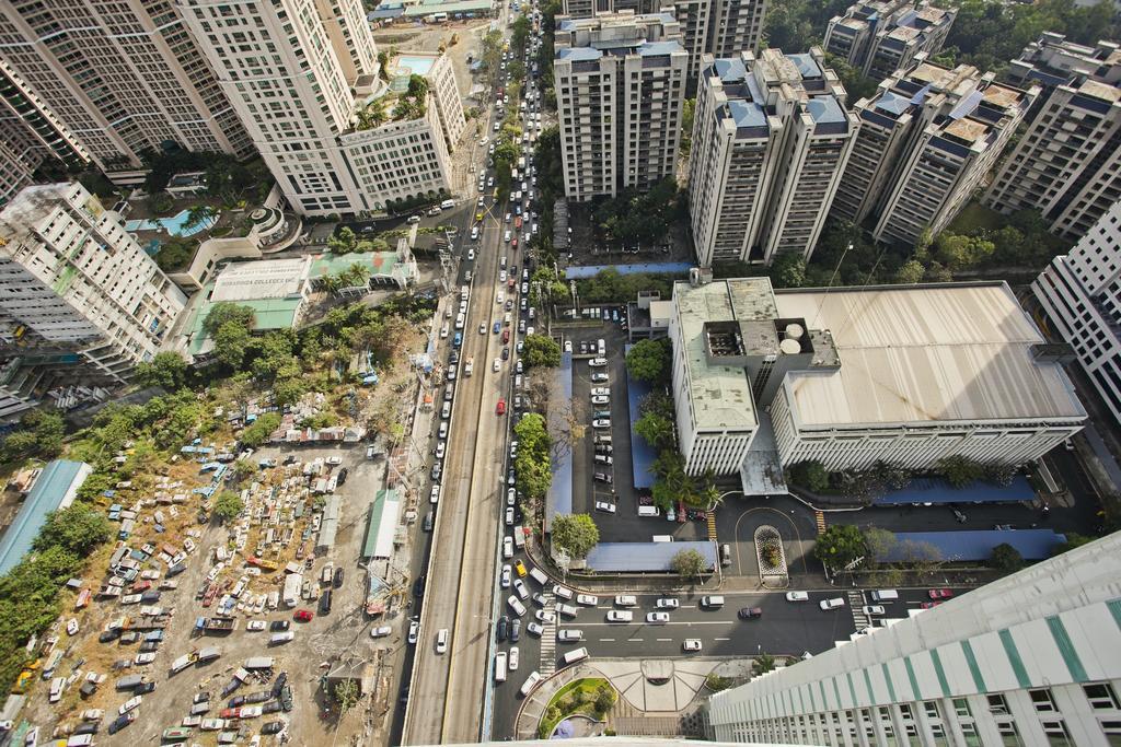 The Exchange Regency Residence Hotel Managed By Hii Pasig City Εξωτερικό φωτογραφία